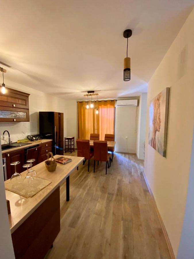 Apartment With Balcony And Free Parking Zadar Bagian luar foto